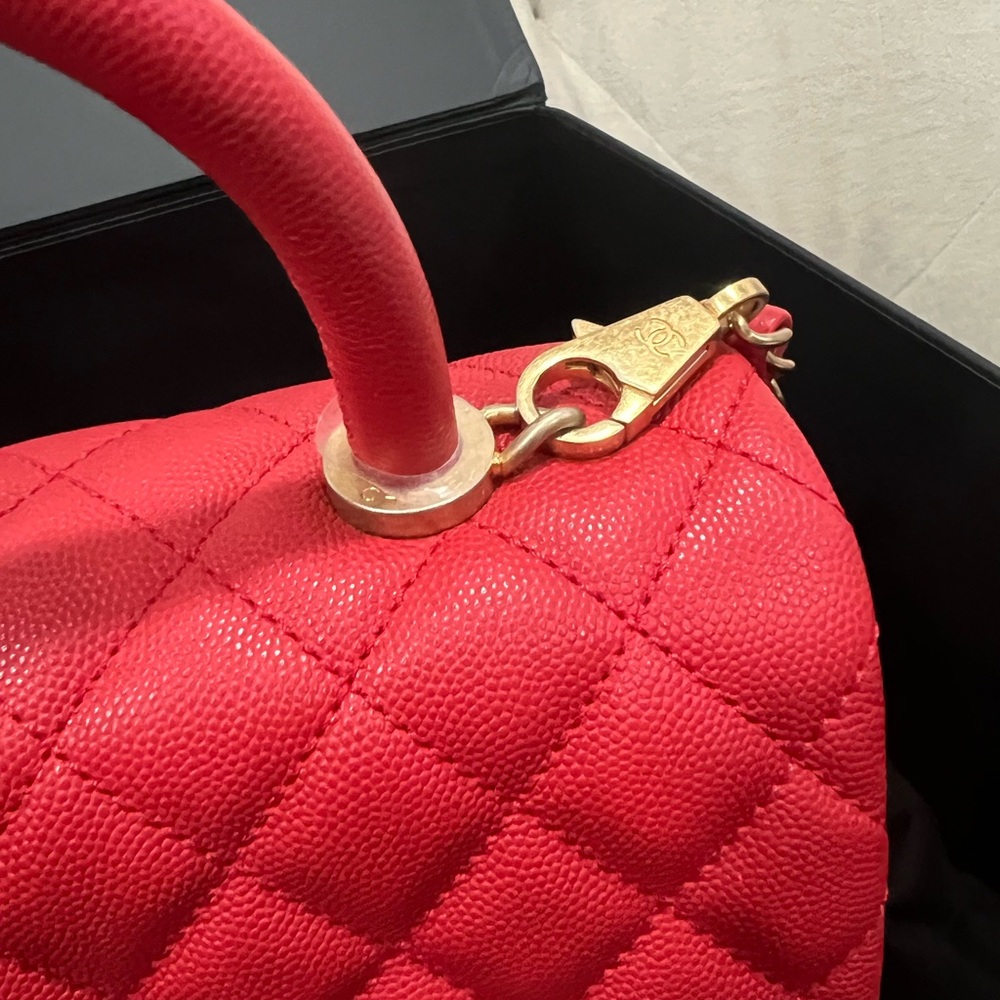 ❤️Coco Chanel Top handle Red Quilted Caviar Bag - Picture 8 of 16